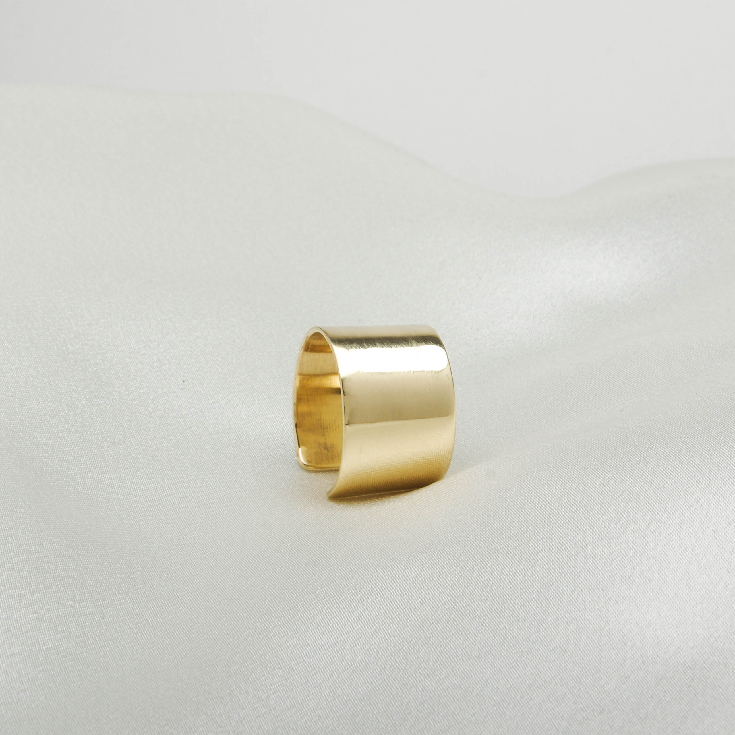 Classic Minimal RIng angle Classic Minimal RIng angle